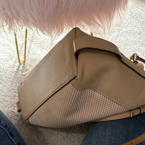 Coach Checkered Beige and Tan Shoulder Bag - Picture 11 of 16